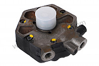 P30666 - Fuel distributor for Porsche 911 G • 1977 • 3.0 carrera • Coupe • Manual gearbox, 4 speed