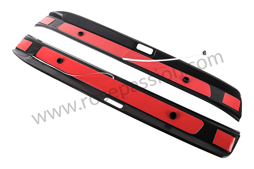 P586201 - 99204482085 - 1 SET OF SILL TRIM STRIPS