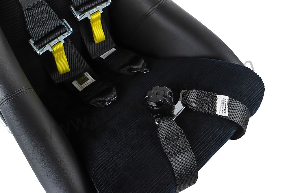 6 point harness outlet car seat