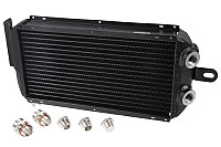Engine and fuel feed / Assembly with front oil radiator - oil hose ...