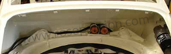P173978 - Kit renfort de tête amortisseur arrière style 911 RSR pour Porsche 911 Classic • 1968 • 2.0t • Targa • Boite auto
