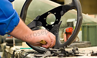 P405165 - VOLANTE MOMO PROTOTIPO A TRE RAZZE IN PELLE NERA per Porsche Boxster / 987-2 • 2011 • Boxster s 3.4 • Cabrio • Cambio pdk