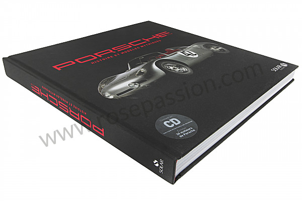 P570818 - LIVRE "HISTOIRE ET MODELES MYTHIQUES" - INGLÊS/FRANCÊS para Porsche 924 • 1983 • 924 2.0 • Coupe • Caixa manual 5 velocidades