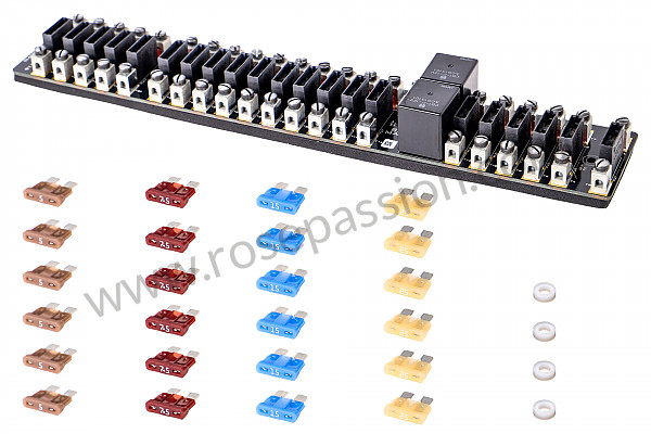 P593379 - FUSE BOX 911 74-89 UPDATE WITH NEW TYPE OF FUSE for Porsche 911 G • 1976 • 3.0 carrera • Coupe • Automatic gearbox